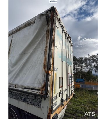 Tyllis trailer with chip body and tipper – hydraulic side Tyllis trailer with chip body and tipper – hydraulic side 2009 2...