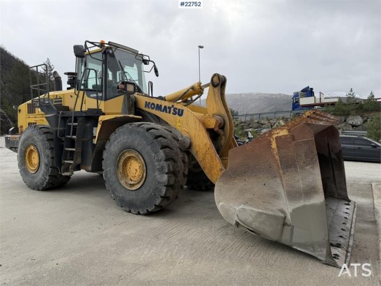 Komatsu WA500-7 wheel loader with a bucket 848 2013 2 Wheel Loaders image 52
