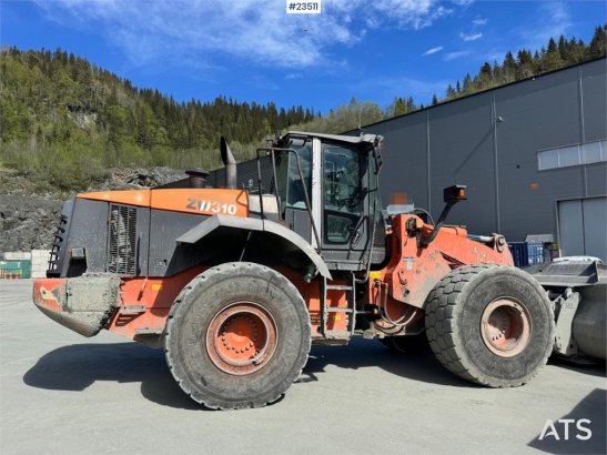 Hitachi ZW310 Wheel Loader w/ Bucket and Pallet Forks – 8, 884 2007 2 Wheel Loaders image 7