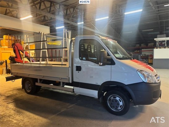 Iveco 50C18 Flatbed Truck with Rear-Mounted HMF Crane – 50C18 Flatbed Truck with Rear-Mounted HMF Crane – 2007 2 image 7