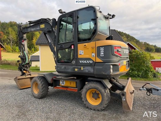 Volvo EW60E Wheeled excavator with tiltrotator and 2 buc EW60E Wheeled excavator with tiltrotator and 2 buc 2017 2 Wheeled...