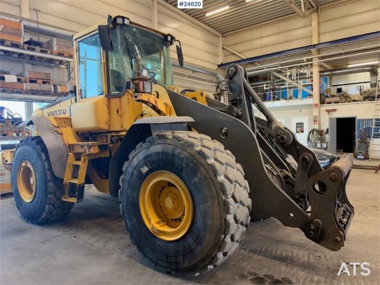 Volvo L110E Wheel Loader WATCH VIDEO L110E Wheel Loader WATCH VIDEO 2003 2 Wheel Loaders image 22