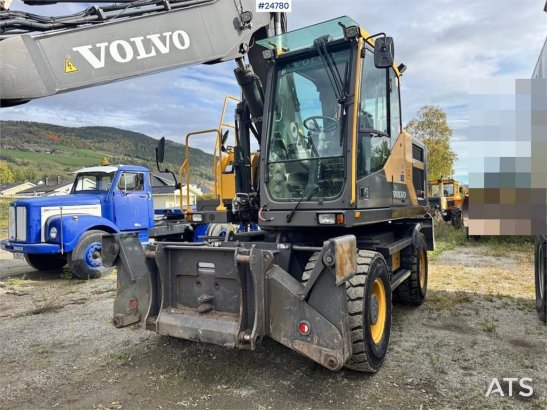 Volvo EW160E Wheeled Excavator with Rototilt and Grading EW160E Wheeled Excavator with Rototilt and Grading 2015 2 Wheeled...