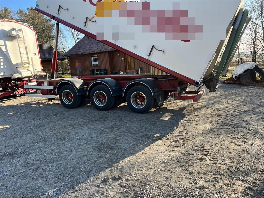 Heavy machinery product image - Image 8 of 15