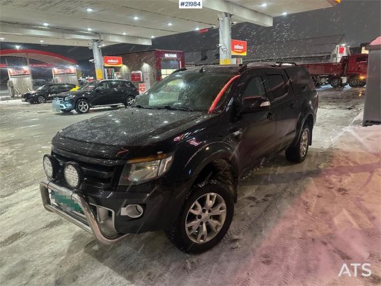 Ford Ranger with two sets of tires and defective four-w Ranger with two sets of tires and defective four-w 2014 2 Small Va...