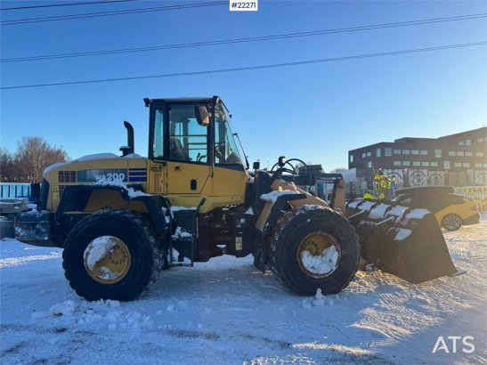Komatsu WA200-5 wheel loader – repair object WATCH VIDEO 848 2007 2 Wheel Loaders image 8