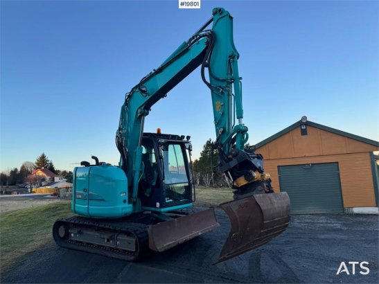 Kobelco SK75SR-3E crawler excavator with rototilt and 4 bu SK75SR-3E crawler excavator with rototilt and 4 bu 2018 2 Crawl...