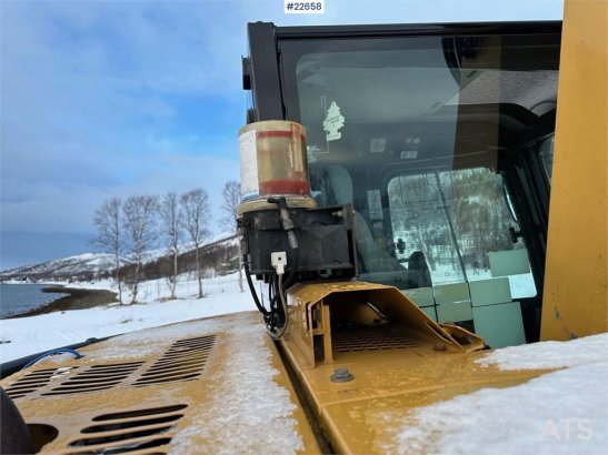 CAT 308D excavator w/ 2 buckets and tiltrotator. Newly 23 2010 2 Crawler Excavators image 8