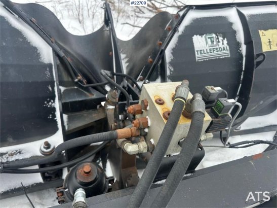 Tellefsdal V-plough high w/ new steel. 3 meters Tellefsdal V-plough high w/ new steel. 3 meters 2007 2 image 8