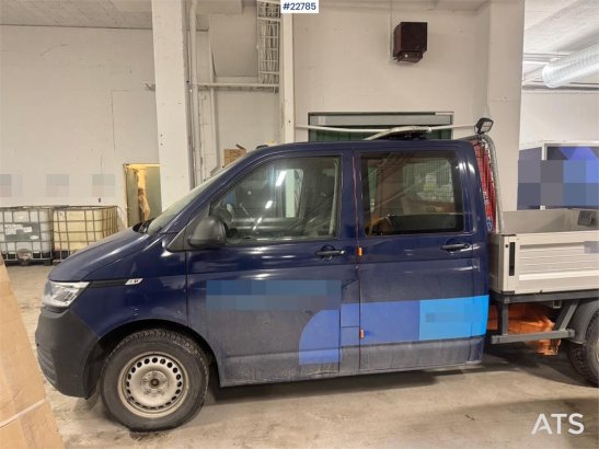 Volkswagen 4x4 Transporter w/ crane – 2 sets of tires Volkswagen 4x4 Transporter w/ crane – 2 sets of tires 2020 2 Small V...
