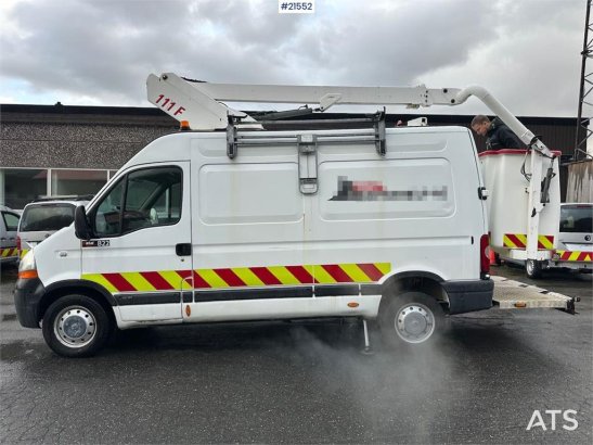 Renault Master lift truck w/ France Elevateur lift basket. Master lift truck w/ France Elevateur lift basket. 2009 2 image 53