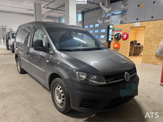 Volkswagen Caddy 4x4 with 2 sets of tires and interior fittin Volkswagen Caddy 4x4 with 2 sets of tires and interior fitti...