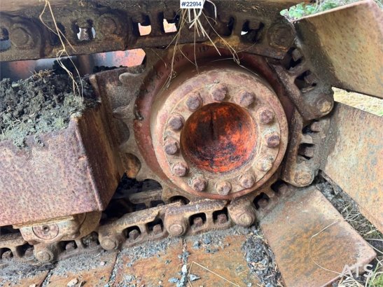 Schaeff HR26 crawler excavator with 2 buckets. Schaeff HR26 crawler excavator with 2 buckets. 1985 2 Crawler Excavators im...