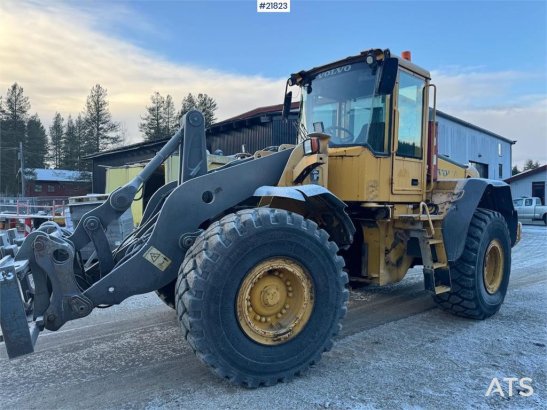 Volvo L110E Wheel Loader with Bucket WATCH VIDEO L110E Wheel Loader with Bucket WATCH VIDEO 2006 2 Wheel Loaders image 23