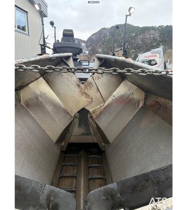 Bomag BF300 P-2 Asphalt Paver – 905 Hours – GPS BF300 P-2 Asphalt Paver – 905 Hours – GPS 2025 2 Asphalt pavers image 23