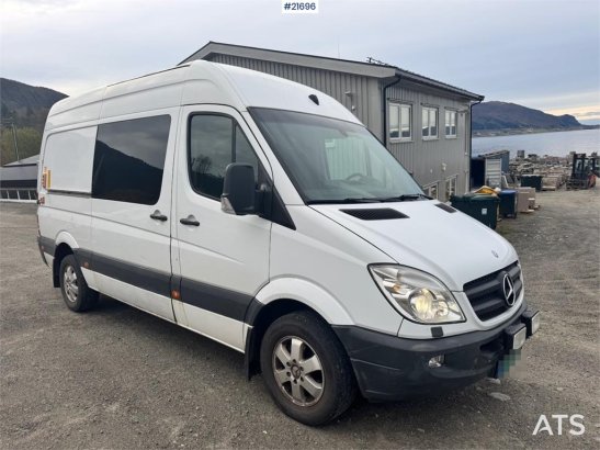 Mercedes-Benz Sprinter 316 w/ Lift REPAIR OBJECT Sprinter 316 w/ Lift REPAIR OBJECT 2011 2 Small Vans image 8