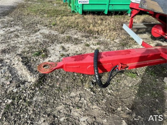 Hengsrød 2-axle machinery trailer – manual ramps Hengsrød 2-axle machinery trailer – manual ramps 2000 2 Lowloader trailer...