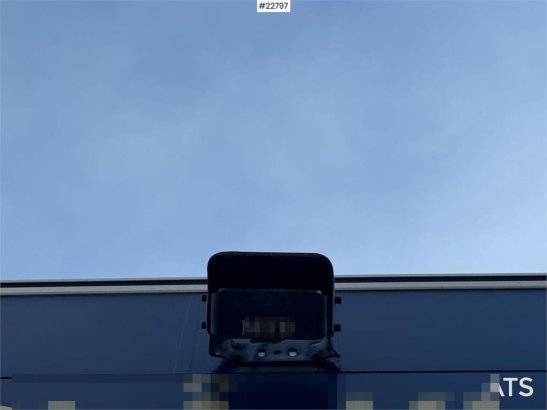 Iveco 35S16 Box truck w/ side door and lift 35S16 Box truck w/ side door and lift 2018 2 image 113