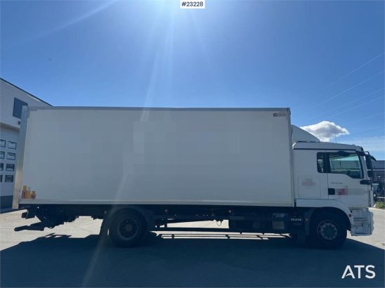 MAN TGM 18.290 4x2 Box Truck – 18 pallets – full side TGM 18.290 4x2 Box Truck – 18 pallets – full side 2020 2 image 8