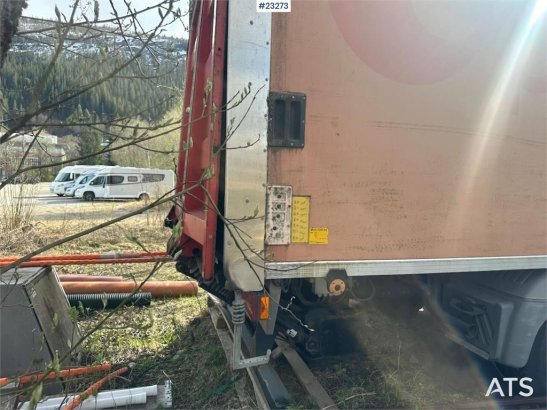 Mercedes-Benz Atego box truck w/ insulated cabinet and interior Atego box truck w/ insulated cabinet and interior 2008 2 i...