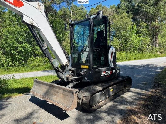 Bobcat E55Z Mini Excavator w/ Rototilt and 2 buckets. 260 E55Z Mini Excavator w/ Rototilt and 2 buckets. 260 2022 2 Crawle...