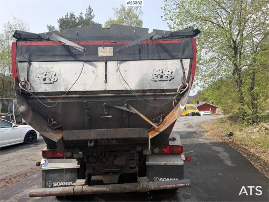 Scania R620 6x2 asphalt truck with a manual tarp and tipp R620 6x2 asphalt truck with a manual tarp and tipp 2008 2 Tipper...