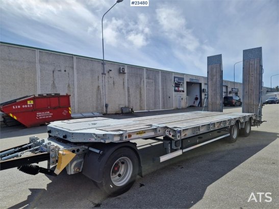 Humbaur HTD 30 3-axle machinery trailer with double loadin Humbaur HTD 30 3-axle machinery trailer with double loadin 2 Lo...