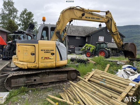 New Holland E70B SR-2 excavator with tooth bucket, gripper, na E70B SR-2 excavator with tooth bucket, gripper, na 2009 2 C...