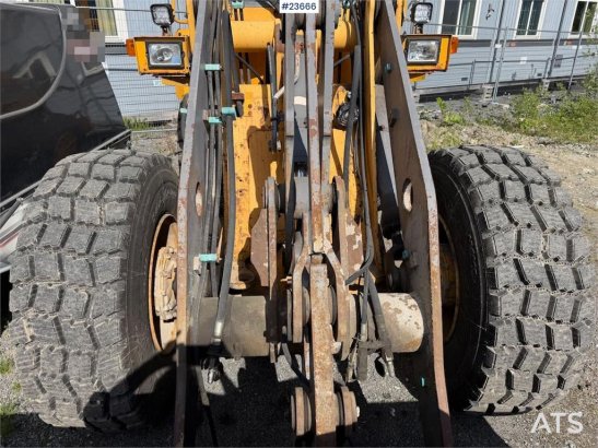 Volvo L50C wheel loader with bucket, good tires and over L50C wheel loader with bucket, good tires and over 1997 2 Wheel L...