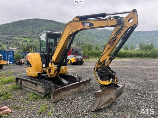 CAT 305C 20 2010 2 image 8
