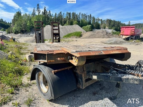 McCauley MAC machinery trailer with hydraulic loading ramps McCauley machinery trailer with hydraulic loading ramps 2011 2...