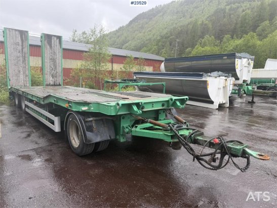 Istrail 3 akslet machine trailer with hydraulic ramps Istrail 3 akslet machine trailer with hydraulic ramps 2010 2 Lowload...