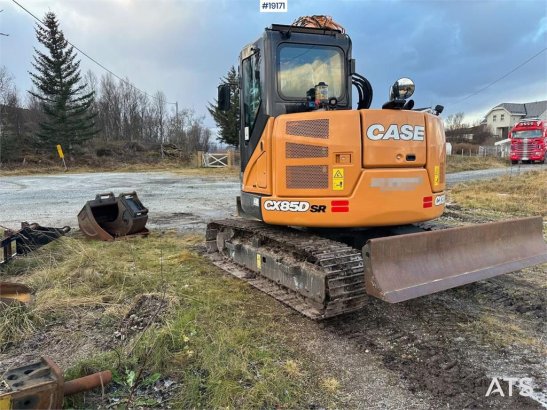 CASE CX85D SR w/ Rototilt, narrow bucket and tine bucke 427 2019 2 Crawler Excavators image 8