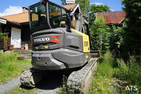 Volvo ECR58F with tilt and two buckets. Only 3,035 hours ECR58F with tilt and two buckets. Only 3,035 hours 2021 2 image 38