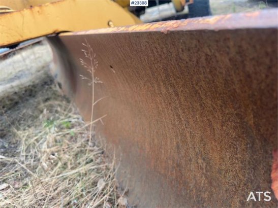 Mattsson MPAB 6x6 grader w/ blades and 2 extra for tires Mattsson MPAB 6x6 grader w/ blades and 2 extra for tires 1985 2 M...