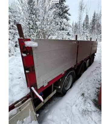 Tyllis jumbo semi-trailer with HMF crane Tyllis jumbo semi-trailer with HMF crane 2010 2 image 8