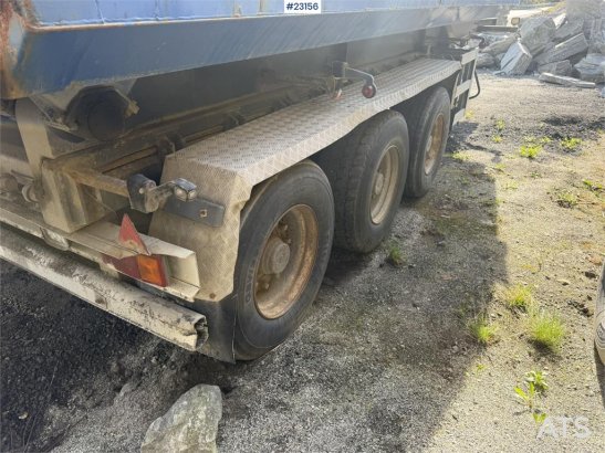 Maur Bilpåbygg 3 axles and tipping semi-trailer for sale as a rep Maur bilpabygg 3 axles and tipping semi-trailer for sale...