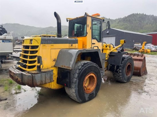 Komatsu WA380 Wheel Loader – Bucket and Joystick Steering 848 1998 2 Wheel Loaders image 8