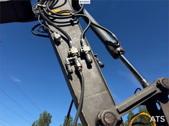 Volvo EW160B w/ rototilt and two buckets. WATCH VIDEO EW160B w/ rototilt and two buckets. WATCH VIDEO 2003 2 Wheeled Excav...