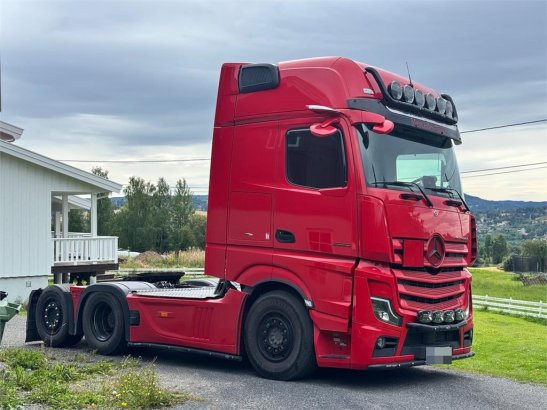 Mercedes-Benz Actros 2553LS 6x2 Tractor Unit – Hydraulics – Well Mercedes-Benz Actros 2553LS 6x2 Tractor Unit – Hydraulics...