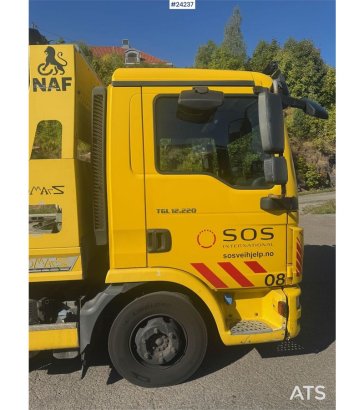 MAN TGL 12.220 4x2 Wrecker Truck TGL 12.220 4x2 Wrecker Truck 2017 2 image 8
