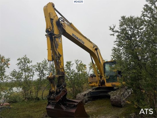 Komatsu PC240LC-7K excavator w/ 2 buckets – prepared for m PC240LC-7K excavator w/ 2 buckets – prepared for m 2005 2 Crawl...