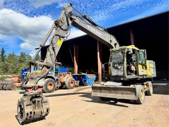 Volvo EW160E Wheeled Excavator w/ Elevating Cab and Grap EW160E Wheeled Excavator w/ Elevating Cab and Grap 2015 2 Wheeled...