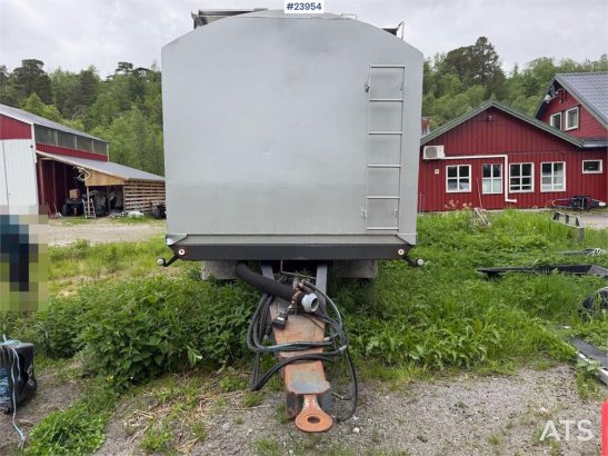 Trailer-Bygg TB 20 tipper trailer. Repair project. TRAILER-BYGG TB 20 tipper trailer. Repair project. 1987 2 Dump trailers...