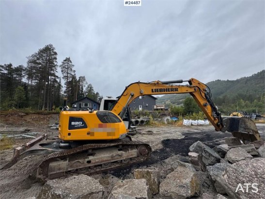 Liebherr R920 K LC Tracked Excavator – 2 Buckets, Tilt & Le R920 K LC Tracked Excavator – 2 Buckets, Tilt & Le 2019 2 Craw...