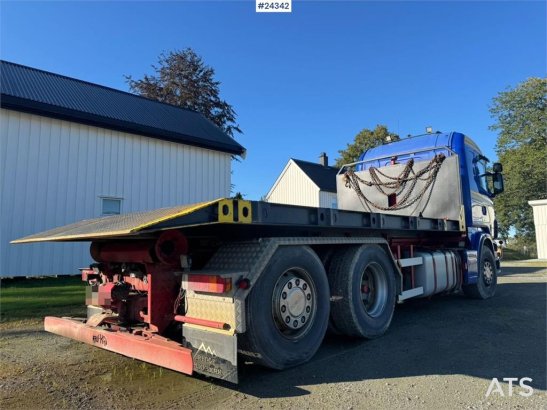 Scania R560 6x2 Hooklift Truck – Crane Hydraulics R560 6x2 Hooklift Truck – Crane Hydraulics 2008 2 image 8