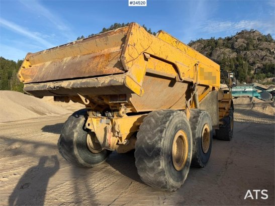 Volvo A25D 6x6 articulated hauler with white registratio A25D 6x6 articulated hauler with white registratio 2002 2 Dump Tr...