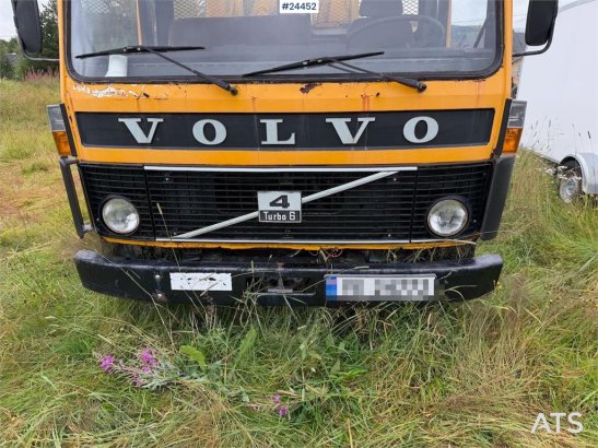 Volvo F408 4x2 crane truck w/ Tico 350 crane and low km F408 4x2 crane truck w/ Tico 350 crane and low km 1982 2 Crane tru...