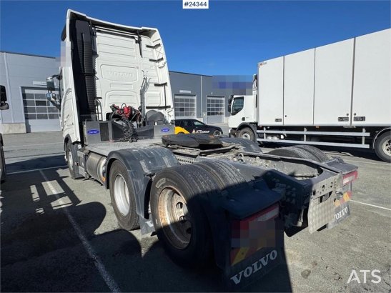 Volvo FH460 6x2 Tractor Unit – Gas-Powered 590 2023 2 Tractor Units image 68