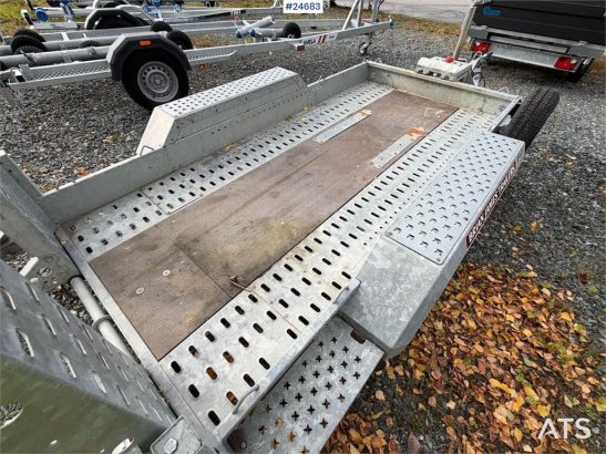 Brian James Trailers P-Draw 2400 Trailer with loading ramps Brian James trailers P-Draw 2400 Trailer with loading ramps 20...